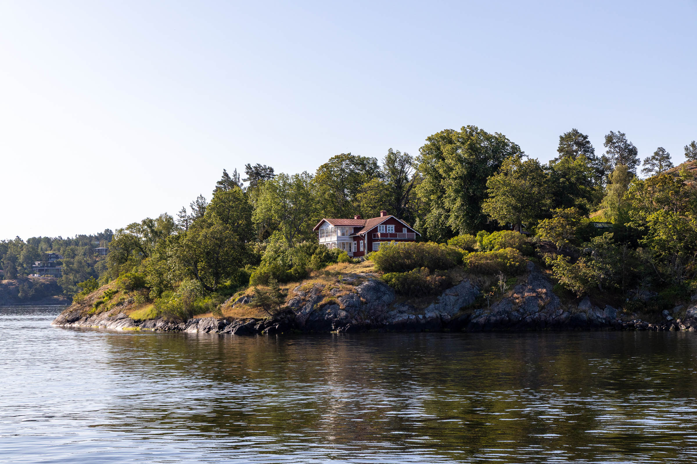 Archipelago shore house