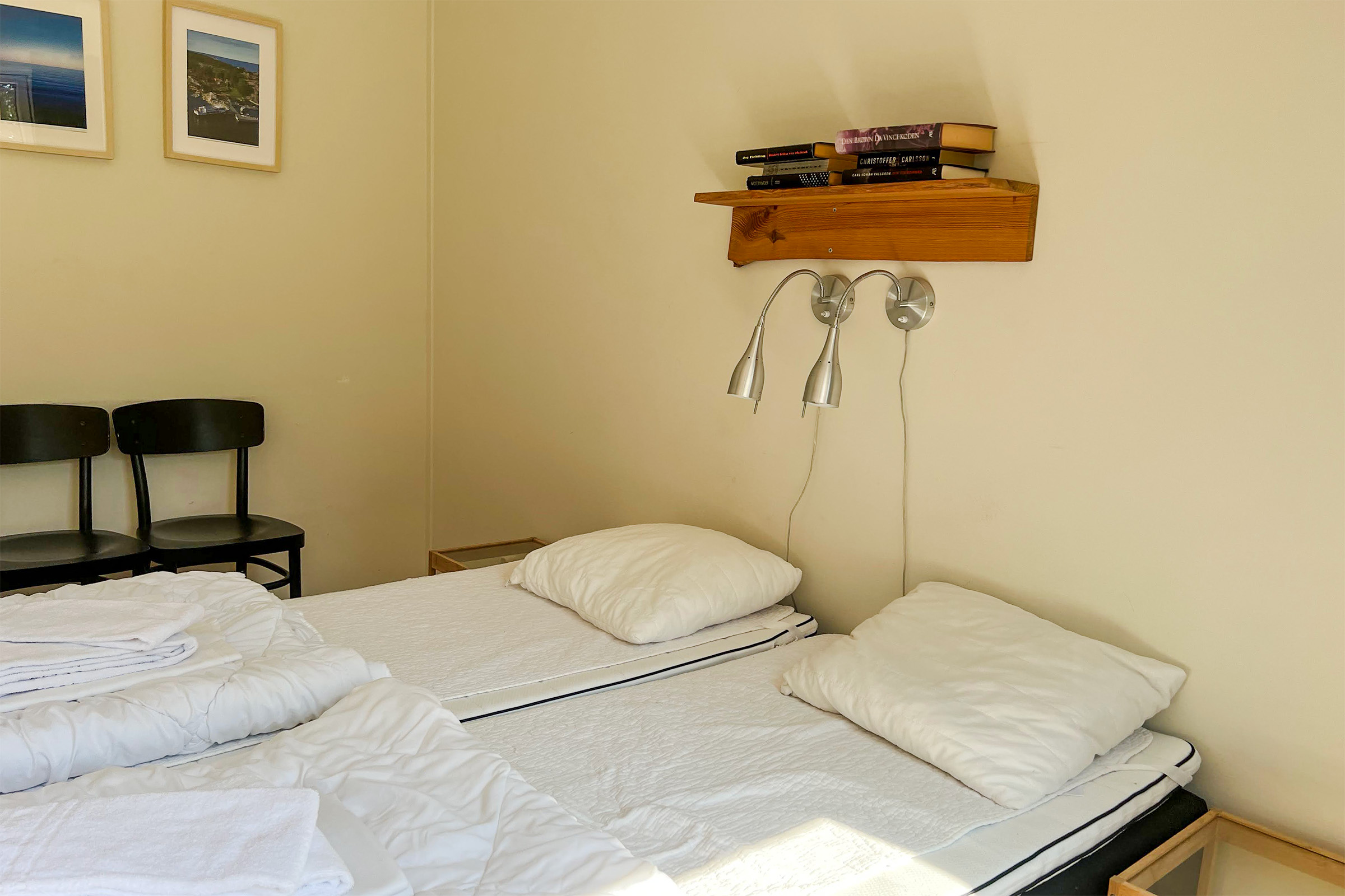 svartso_hostel_room