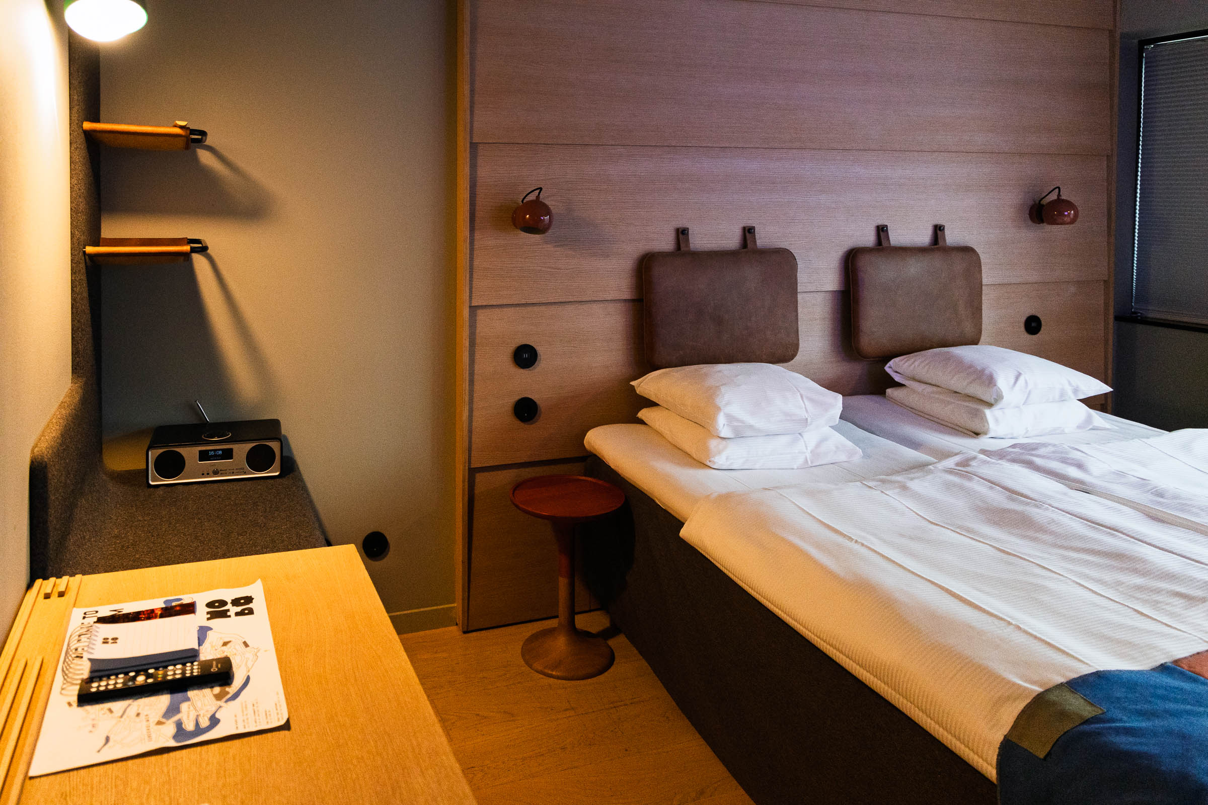 hobo_hotel_room_3
