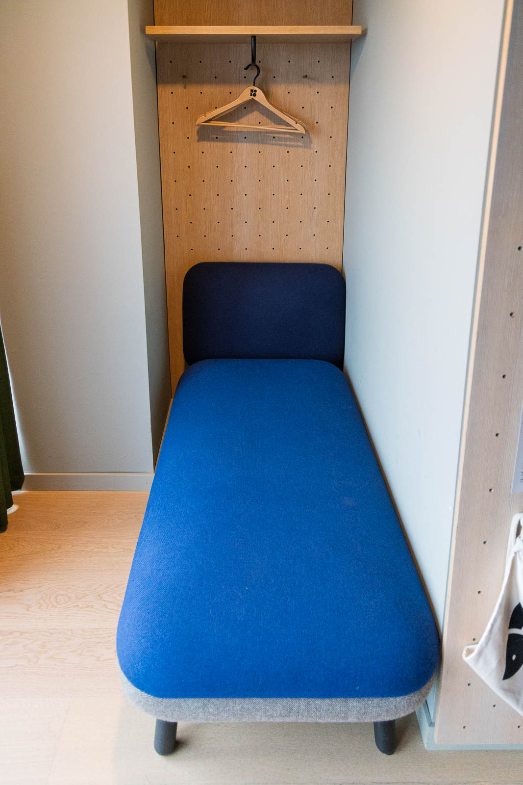hobo_hotel_room_5