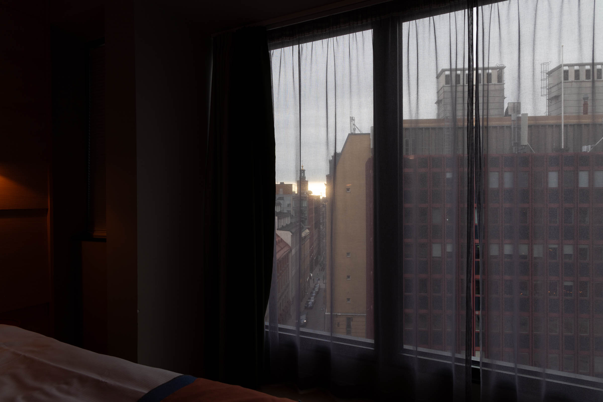 hobo_hotel_window_view_6